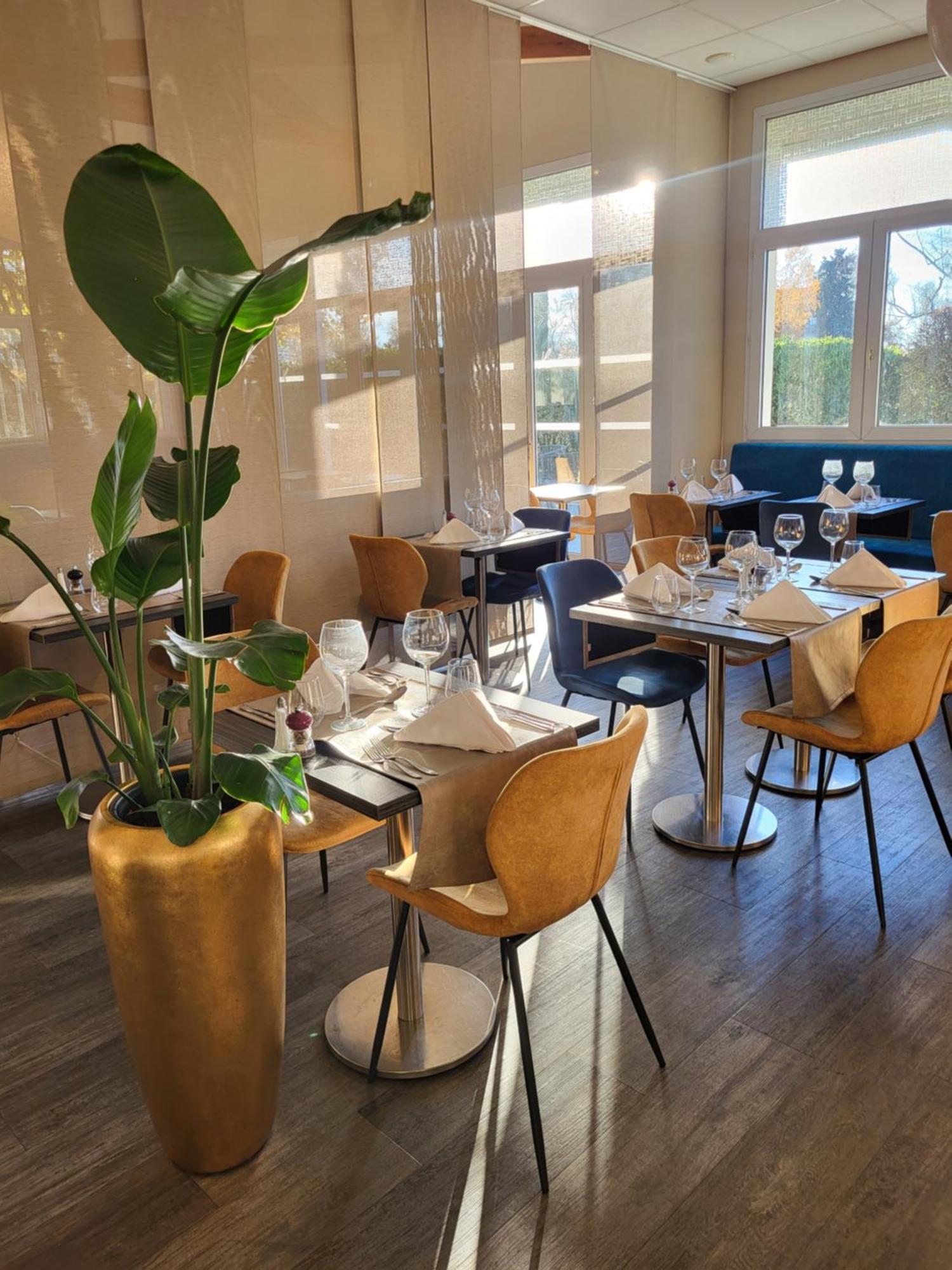 Hotel Restaurant Du Parc Saumur Logis Elegance Екстер'єр фото